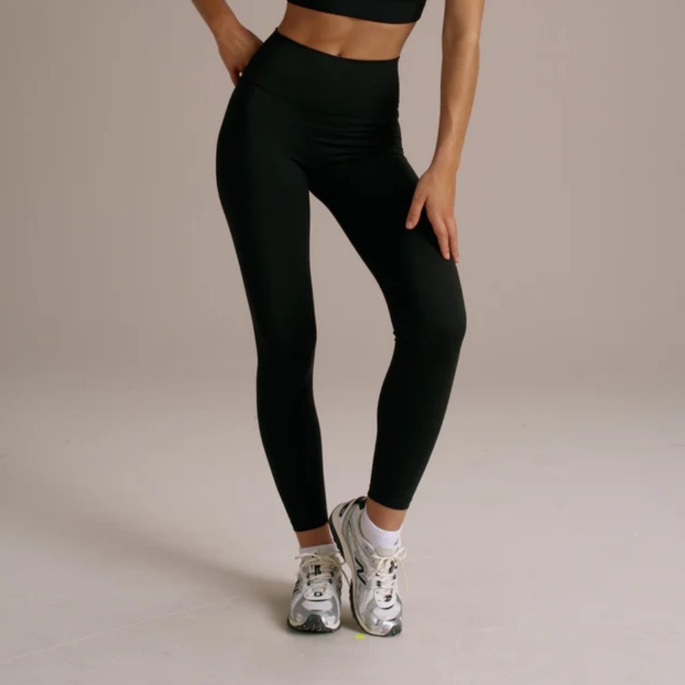 Adanola Ultimate Leggings in Black